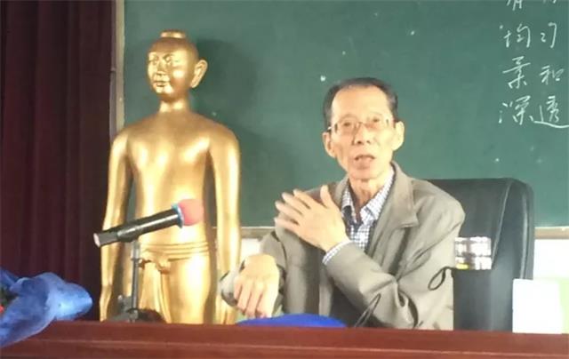 我校名誉校长金义成教授携蒋诗超博士来校指导教学工作(图1)