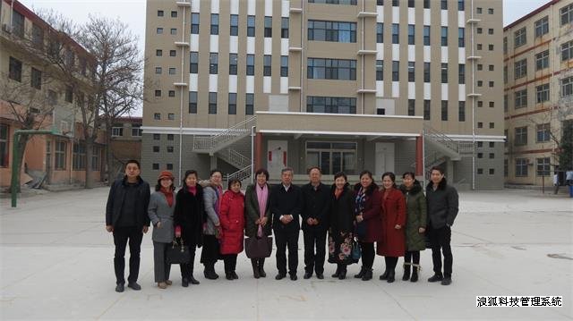 运城市政协副主席翟冬鸿一行莅临我校调研指导(图5) 运城市政协副主席翟冬鸿一行莅临我校调研指导(图5)