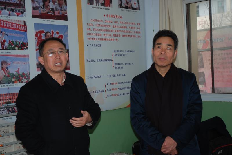 运城市人大教科文卫工委在我校视察工作(图1)