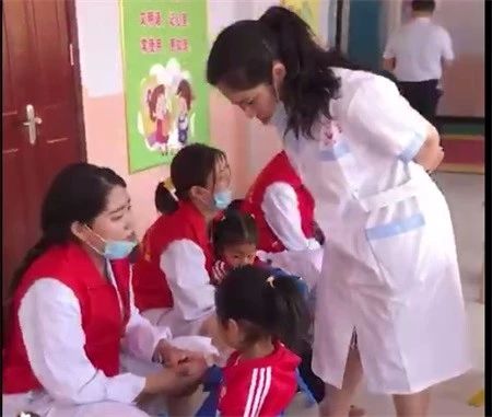 快乐六一，“德仁儿推”把健康送给宝贝！(图2)