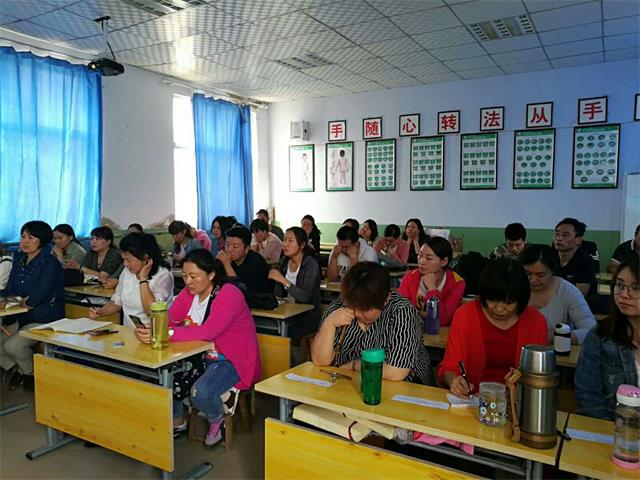 第66期少儿推拿培训班圆满结业(图2)