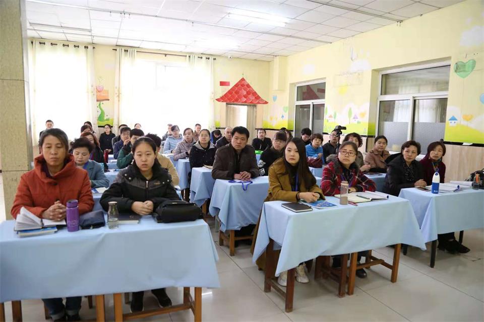 河东少儿推拿花开塞北——我校在大同同煤集团总医院开设少儿推拿技术培训班(图4) 河东少儿推拿培训班项目