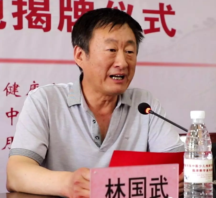  万荣县中医医院院长陈俊青致词