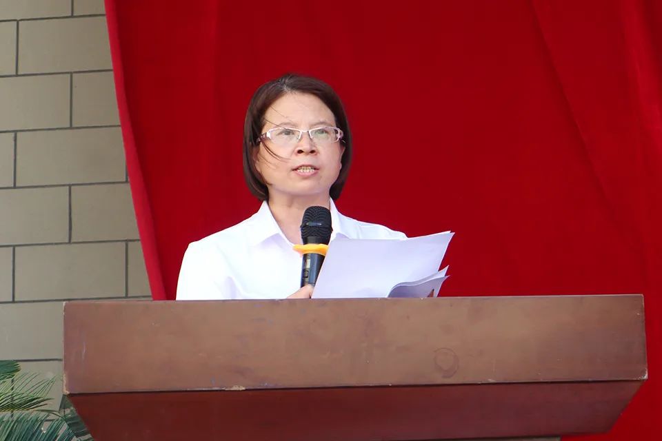 优秀毕业生‖我校举行优秀毕业生“十杆旗、十大标兵、百名优秀学子及拟提名优秀学子”荣誉获得者颁奖典礼(图12)