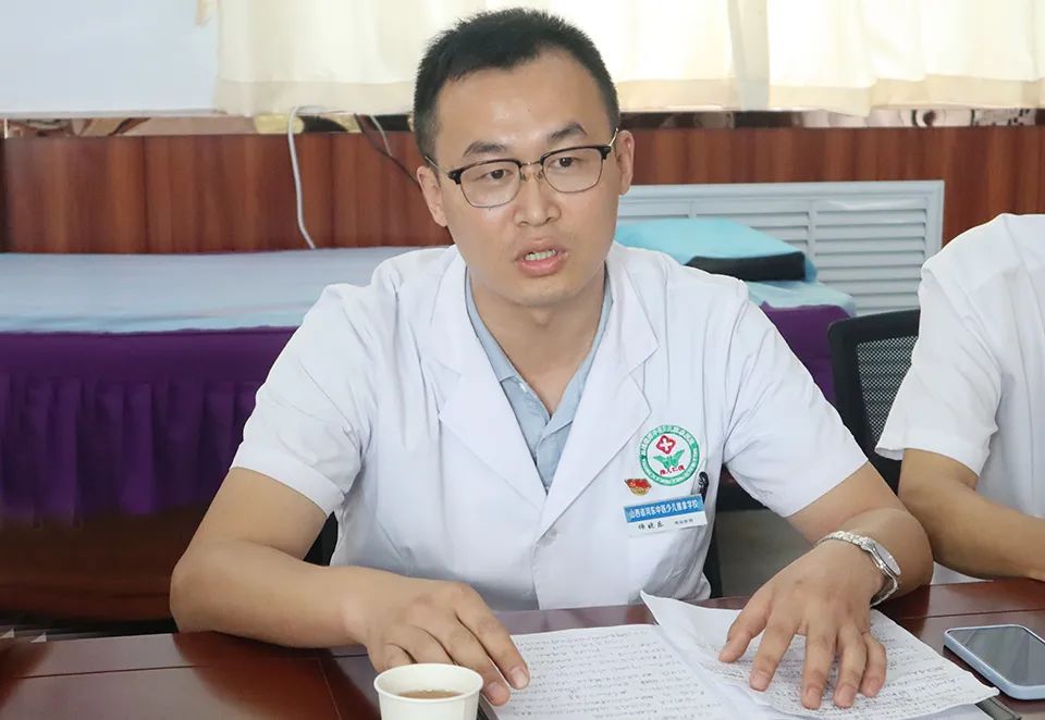 敬佑生命 恪守医德——我校附属医院举办第五届医师节座谈会暨下乡义诊活动(图7)
