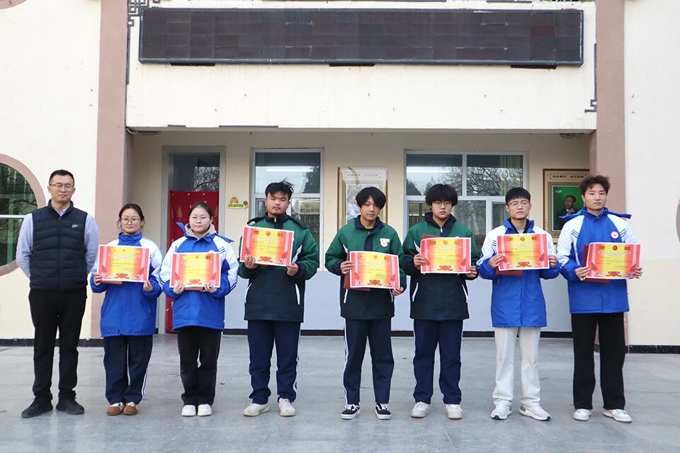 微信图片_2025-12-05_103157_856.jpg 微信图片_2025-12-05_103157_856.jpg